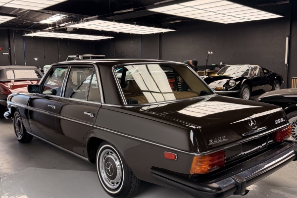 1974 240D Diesel Sedan