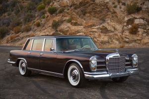 1967 SWB 600 Limo