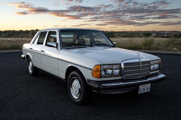 1982 240D Diesel Sedan