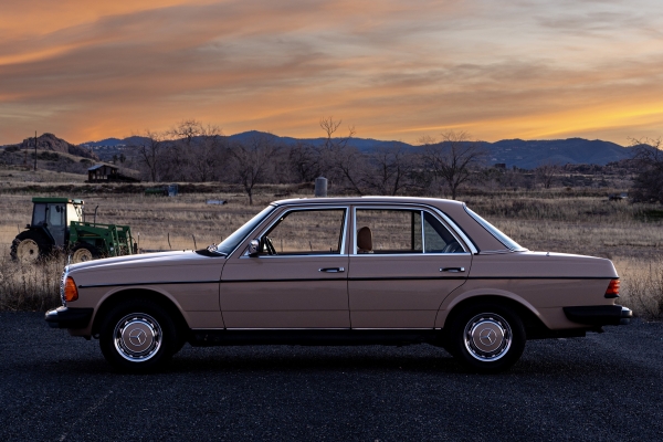 1983 240D Diesel Sedan
