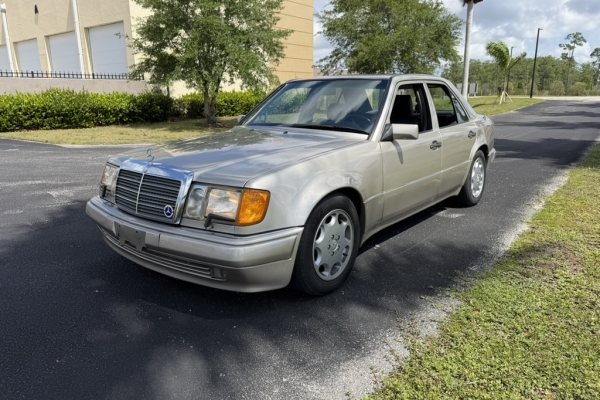 1992 500E Gasoline Sedan